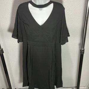 NWT yoins black dress